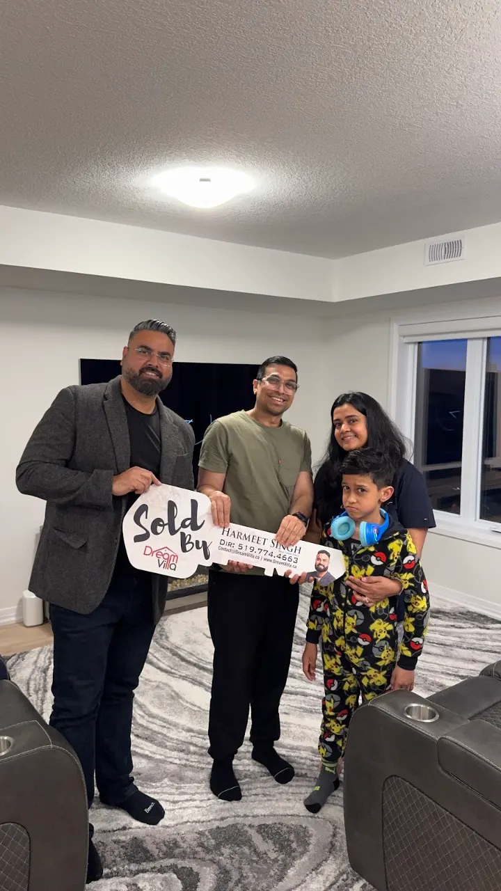Dream Villa clients with Harmeet Singh on the day they got their home